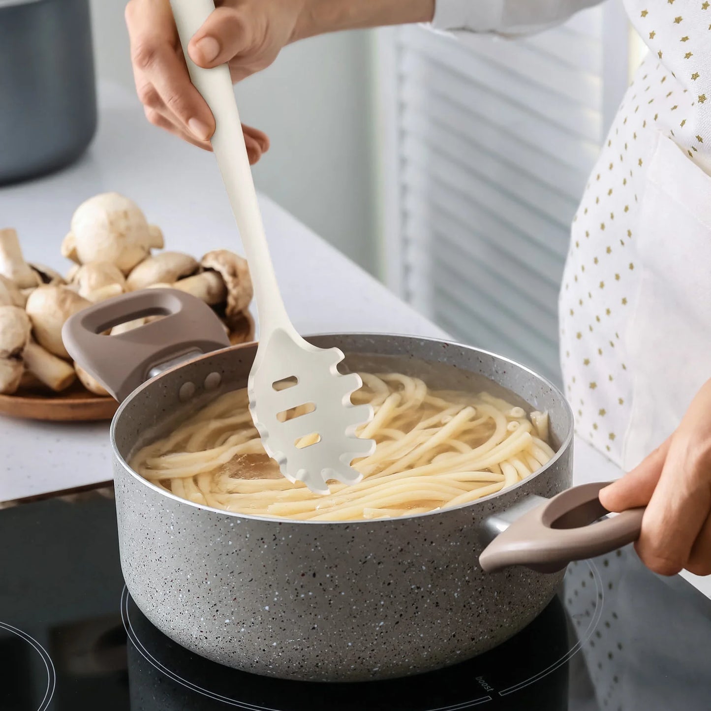 Silicone Kitchen Utensil Set, 600°F Heat Resistant Tools for Nonstick Cookware – Spatula, Spoon, Whisk, Tongs, Dishwasher Safe, BPA-Free (Cream White)