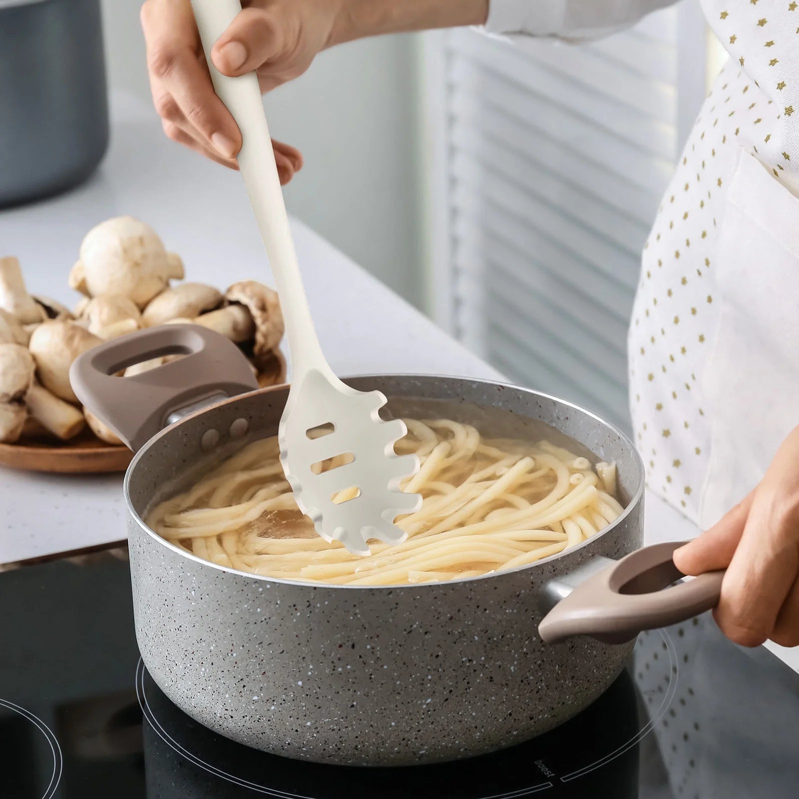 Silicone Kitchen Utensil Set, 600°F Heat Resistant Tools for Nonstick Cookware – Spatula, Spoon, Whisk, Tongs, Dishwasher Safe, BPA-Free (Cream White)