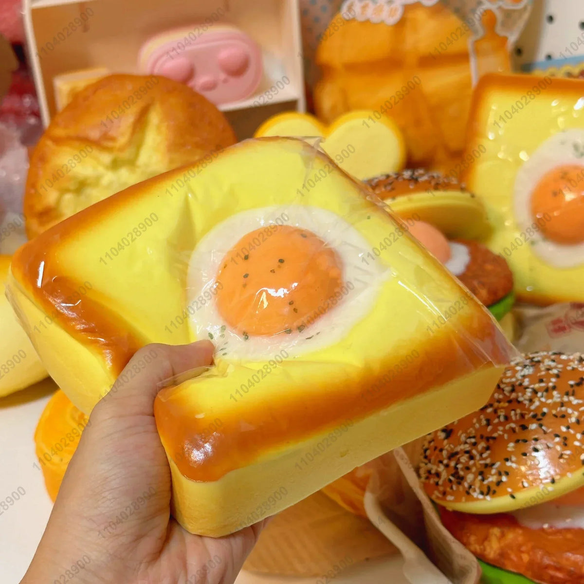 Fried egg bread squishy fidget toy with soft slow-rebound texture