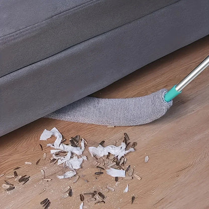 Extendable under-bed duster