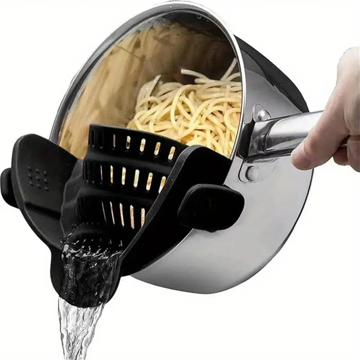 Clip-on strainer fitting pots, pans and bowls