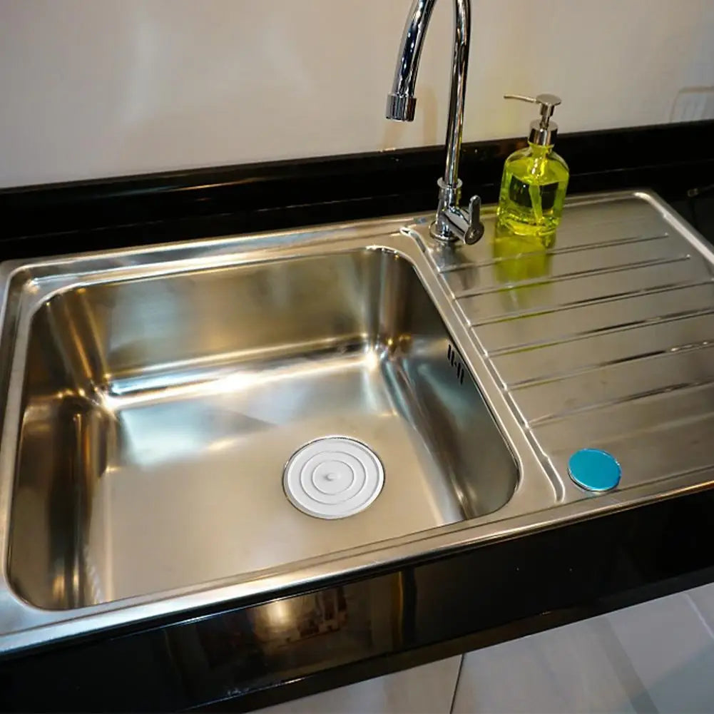 Flexible bathtub drain stopper