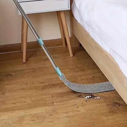 Extendable under-bed duster - image 2