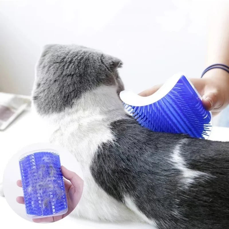 Cat massage brush mounted on corner